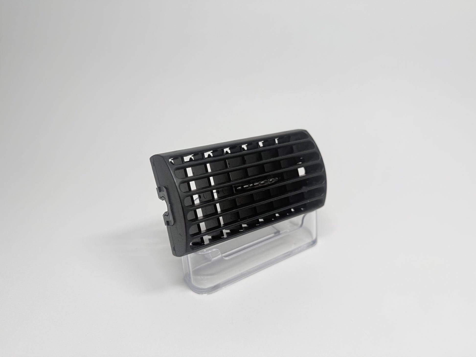 99-04 Ford Mustang (V6, GT, Bullit, Cobra) OEM Dash Vent
