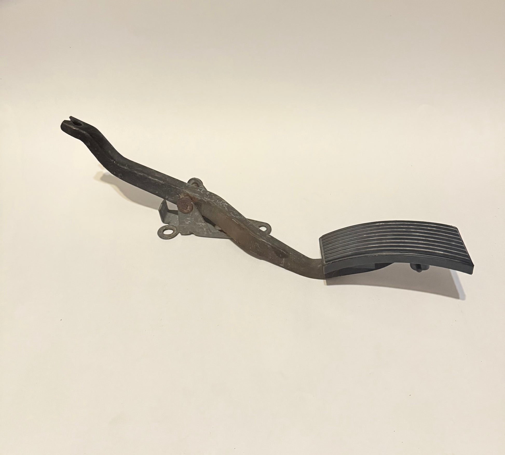 94-04 Mustang Gas Pedal Assembly with Bracket