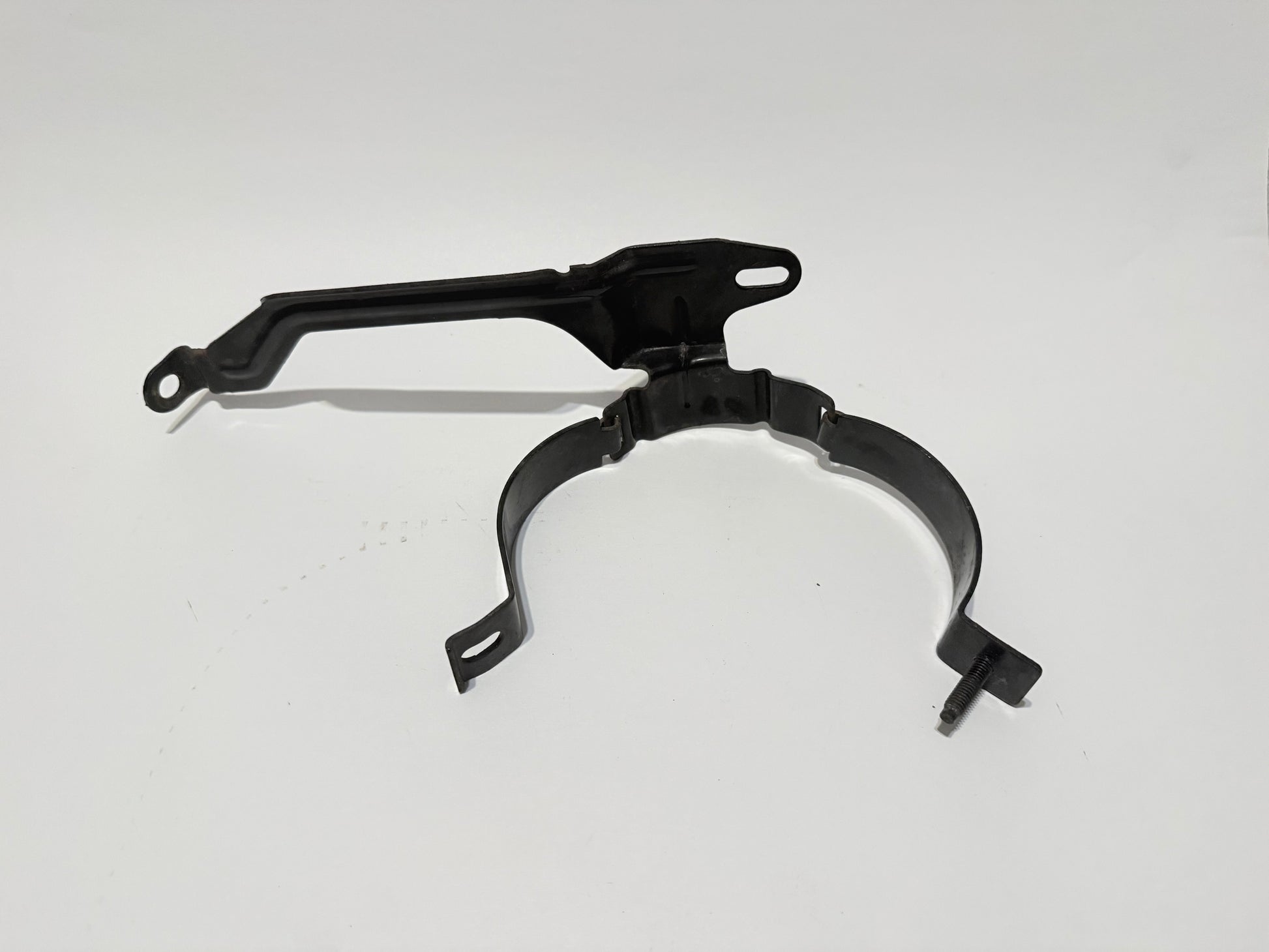 99-04 Mustang Accumulator Dryer Mounting Bracket